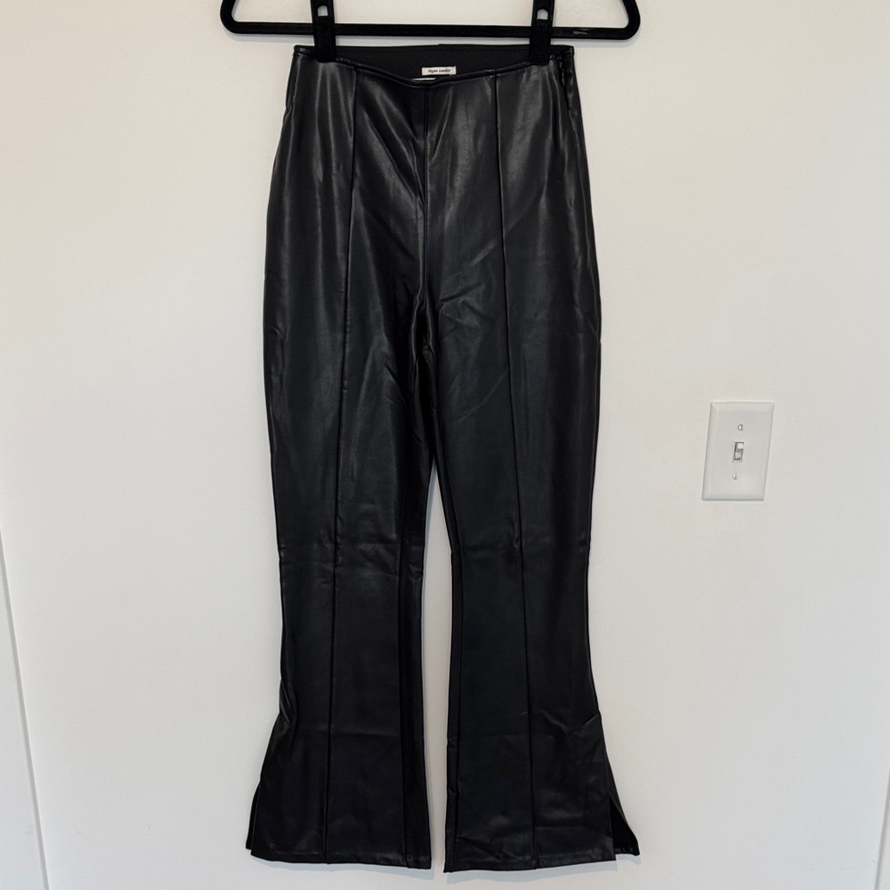 Abercrombie & Fitch Vegan Leather Flare Pants w/slits, Black - Size XS Short - Picture 2 of 6